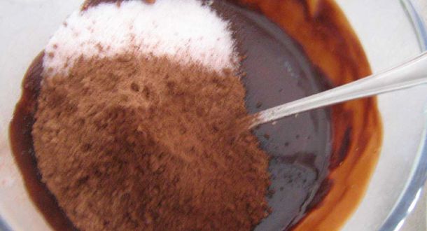 preparazione dei biscotti al cioccolato step 2