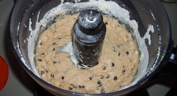 preparazione cookies banana e cioccolato step 4