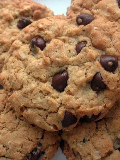 biscotti-con-gocce-di-cioccolato.jpg