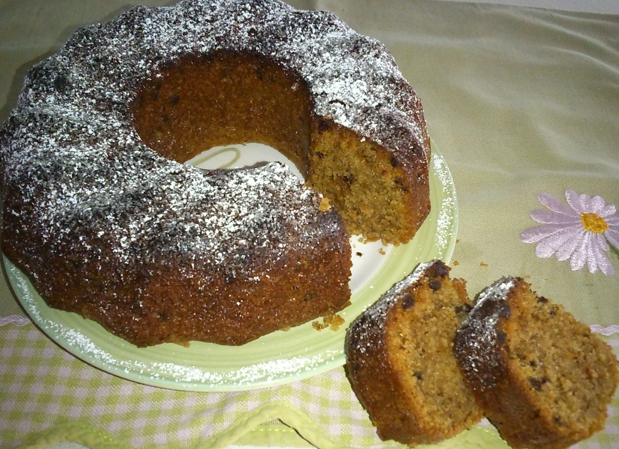 ciambella cioccolato e amaretti