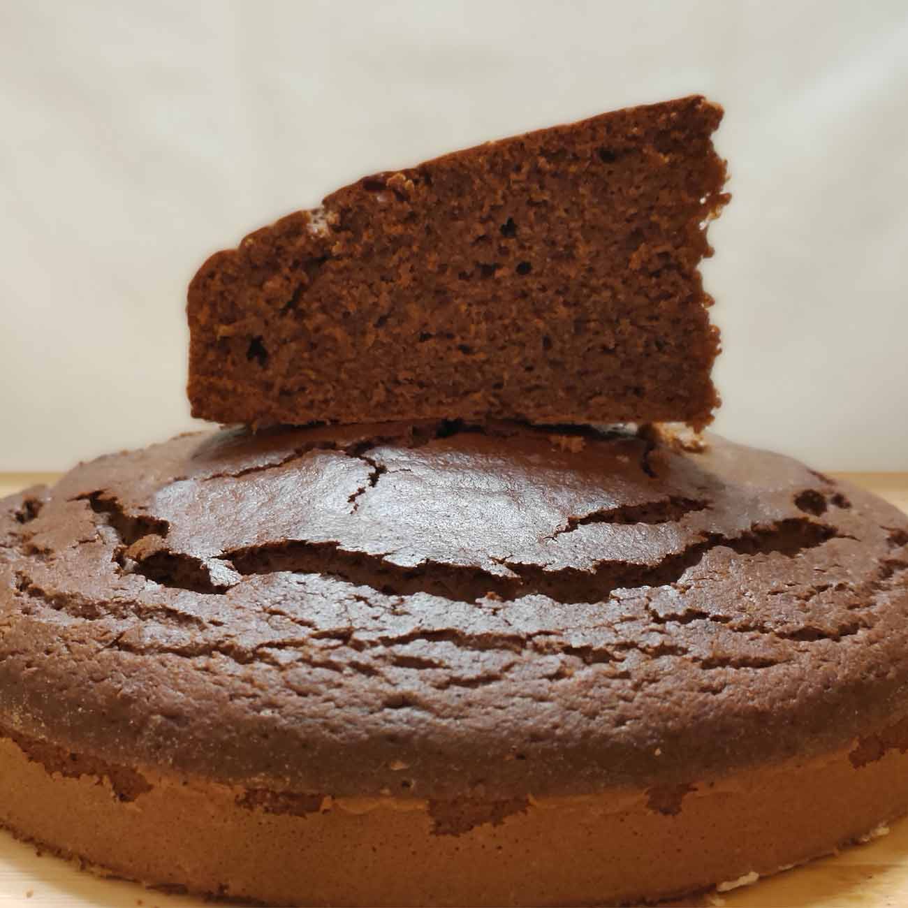 Torta di lenticchie rosse e cioccolato fondente